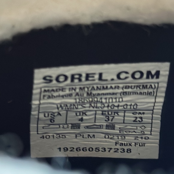 Sorel Waterproof Faux Fur Lined Boot Size 6 - Picture 12 of 12